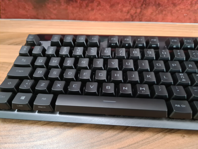 Claymore II Wireless TKL Fullsize 80% RX Red Switches Keyboard Gaming ASUS ROG.jpg